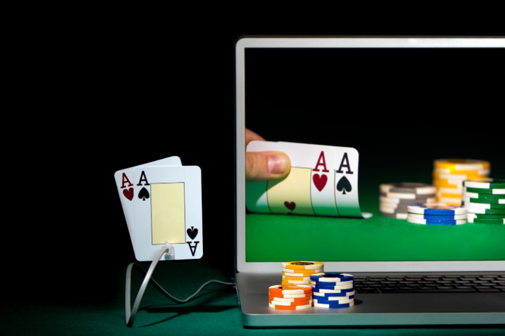 These 10 Hacks Will Make Your poker_1Like A Pro